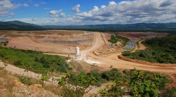 comunidades de Pech, Tolupanes, Misquitos, Chortis, Lencas, Tawahkas y Garífunas han sufrido de criminalización y asesinatos de sus líderes.